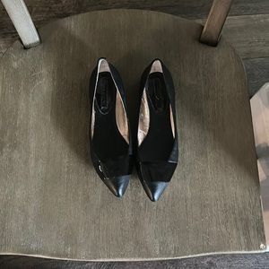 Banana Republic Size 6 Black Leather Flats